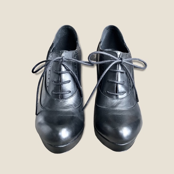 Bata Genuine Black Leather Oxford Stiletto/Pump Lace Up Platform Ankle Booties - Picture 3 of 9